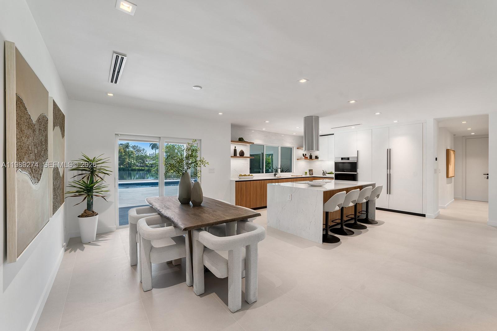 RAINTREE LAKE SEC THREE - Residential