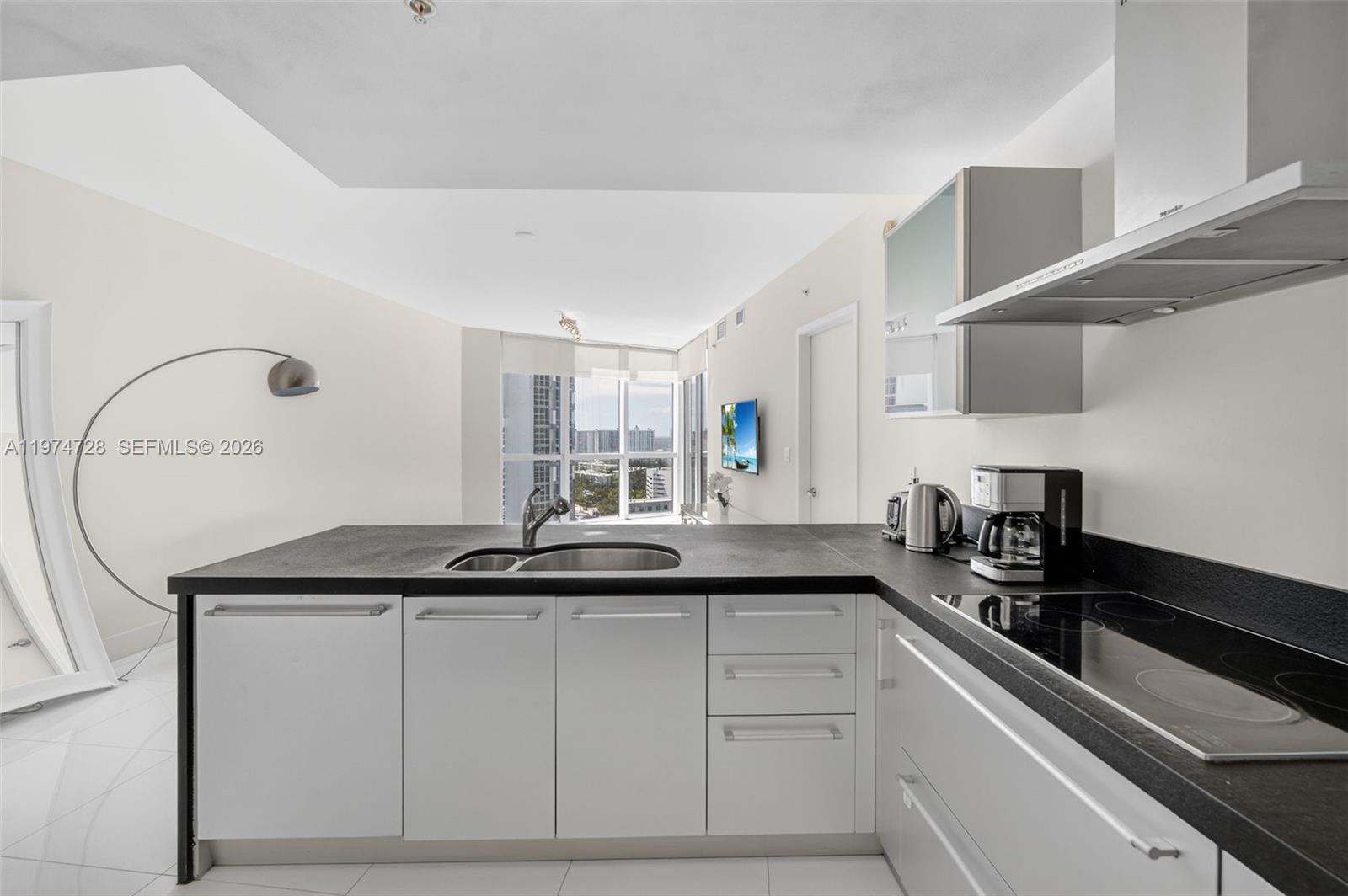 TRUMP ROYALE CONDO - Residential