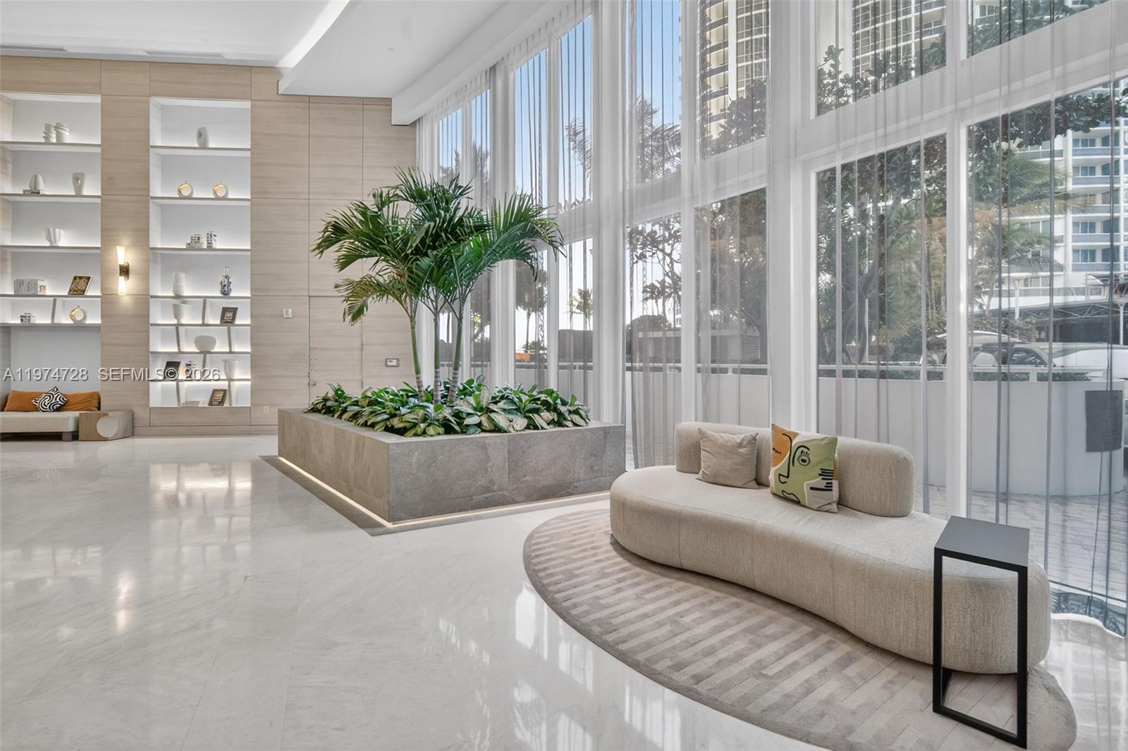 TRUMP ROYALE CONDO - Residential