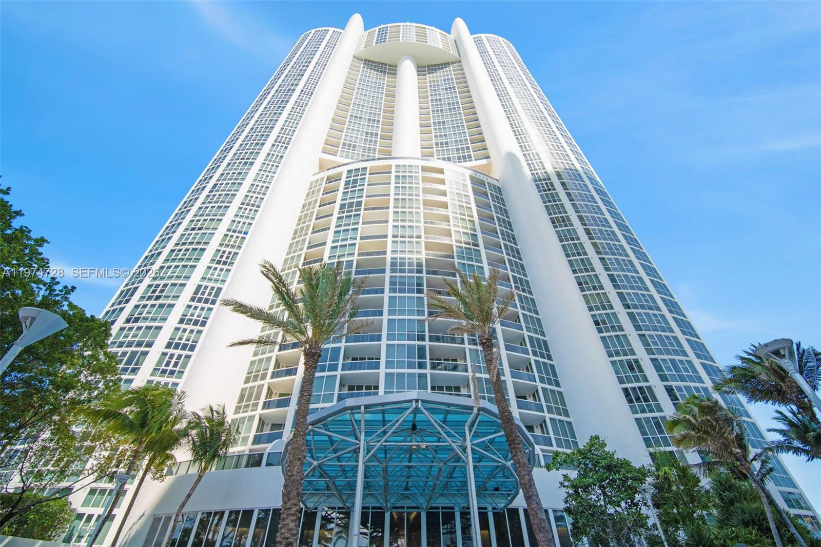 TRUMP ROYALE CONDO - Residential
