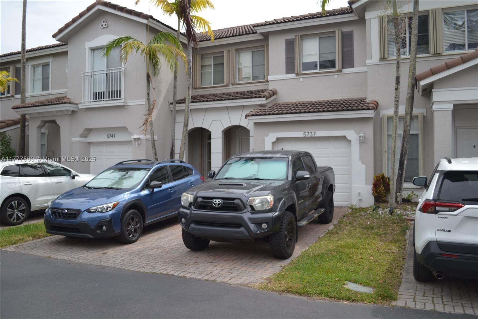 Rental Property at 5737 Nw 113th Ave 5737, Doral, Miami-Dade County, Florida - Bedrooms: 3 
Bathrooms: 3  - $3,600 MO.