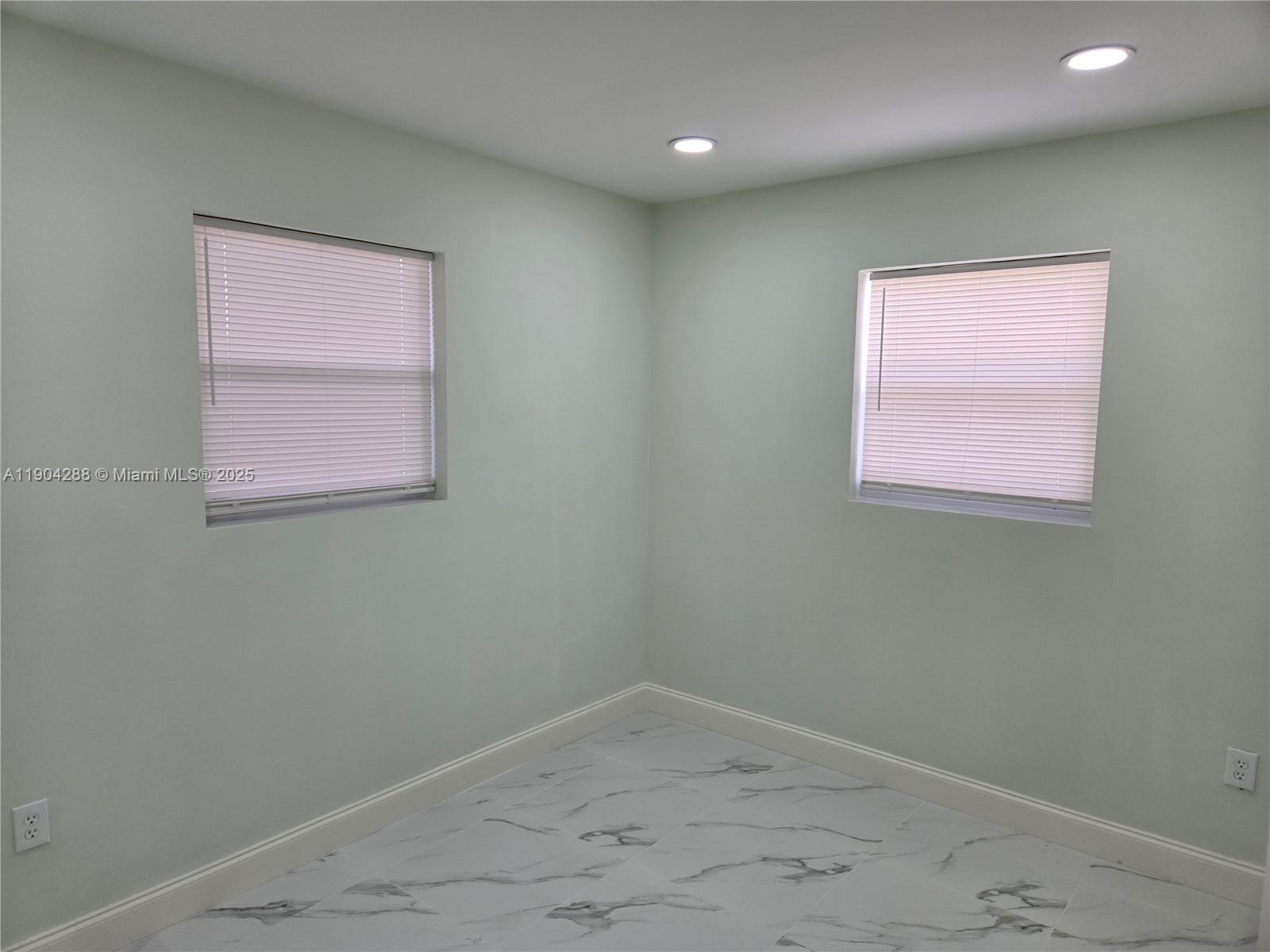 IVES ESTATES SEC 5 - Residential