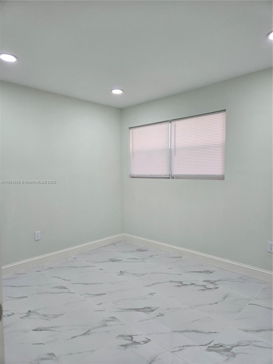 IVES ESTATES SEC 5 - Residential