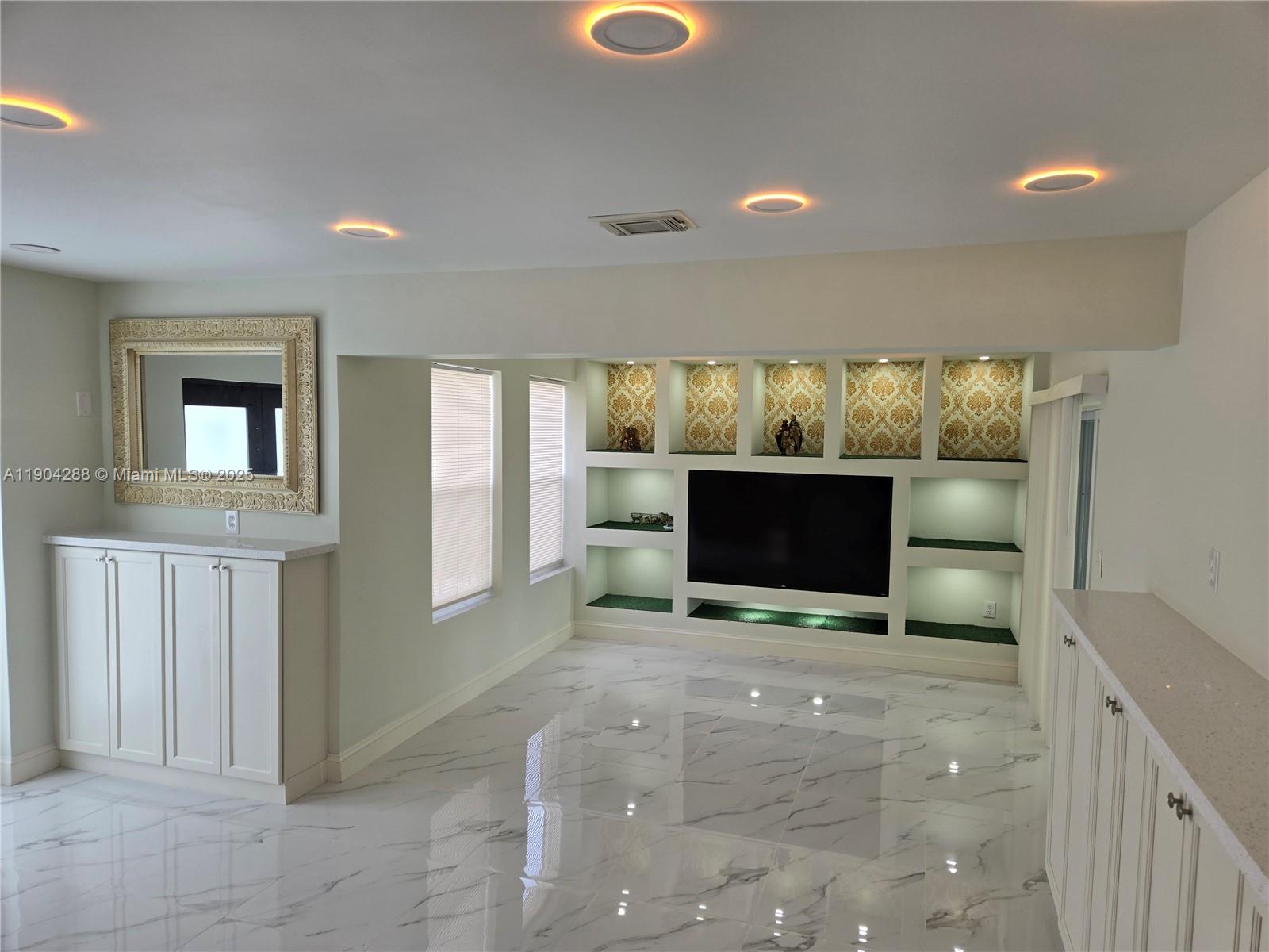 IVES ESTATES SEC 5 - Residential