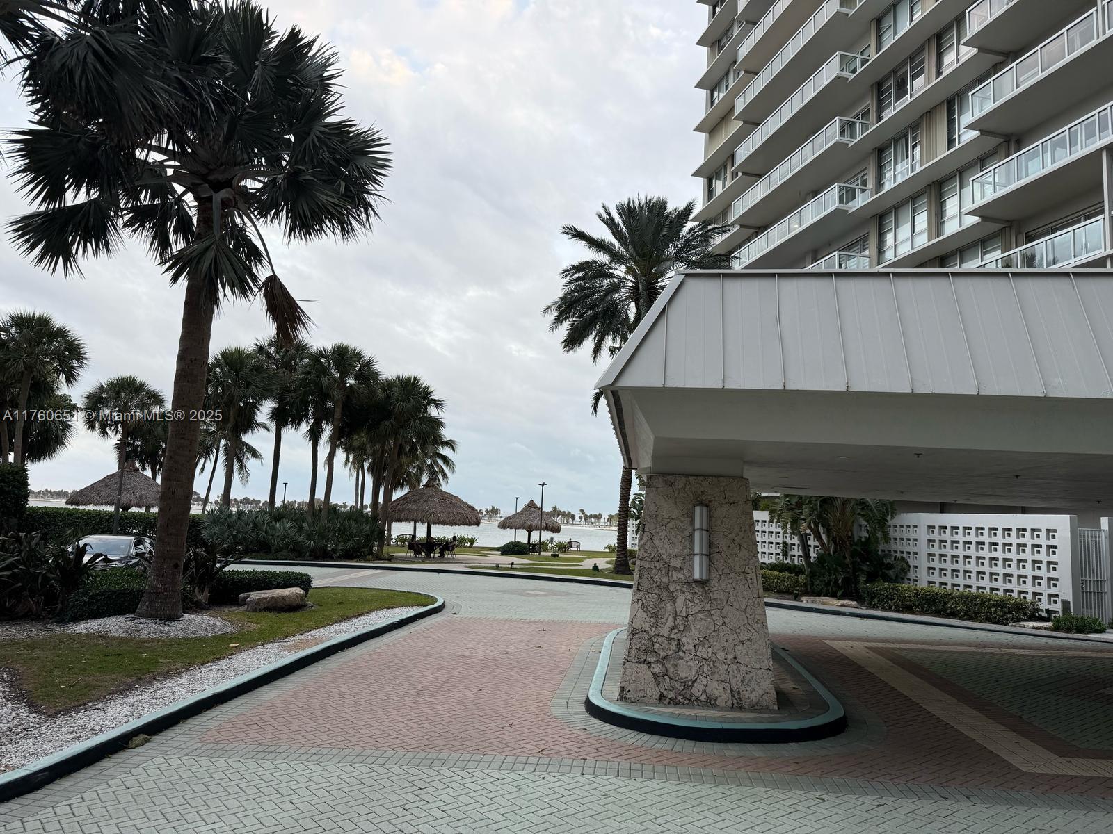 Rental Property at 2451 Brickell Ave 18N, Miami, Broward County, Florida - Bedrooms: 1 
Bathrooms: 1  - $2,800 MO.
