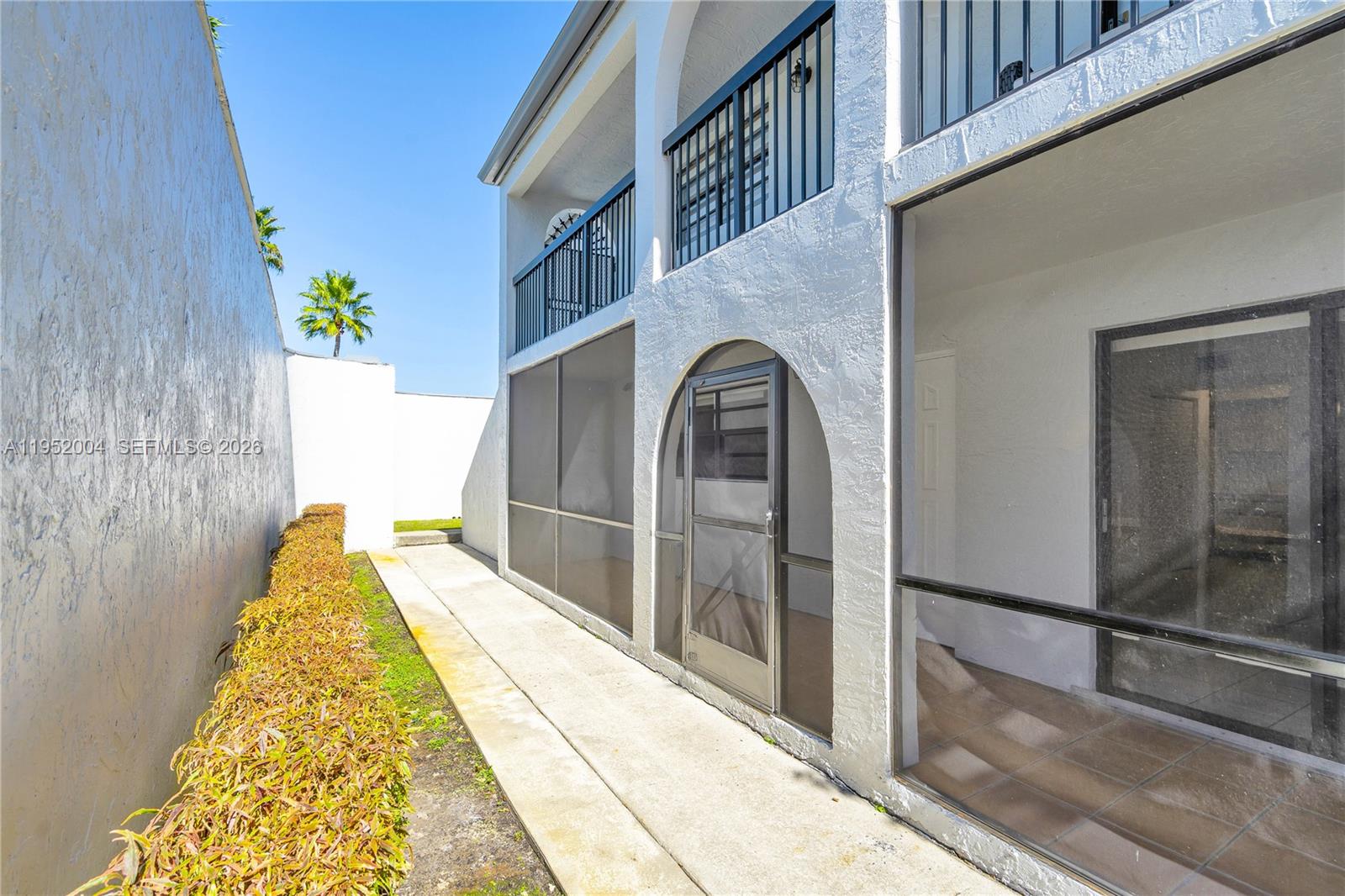 18370 Mediterranean Blvd 1-25