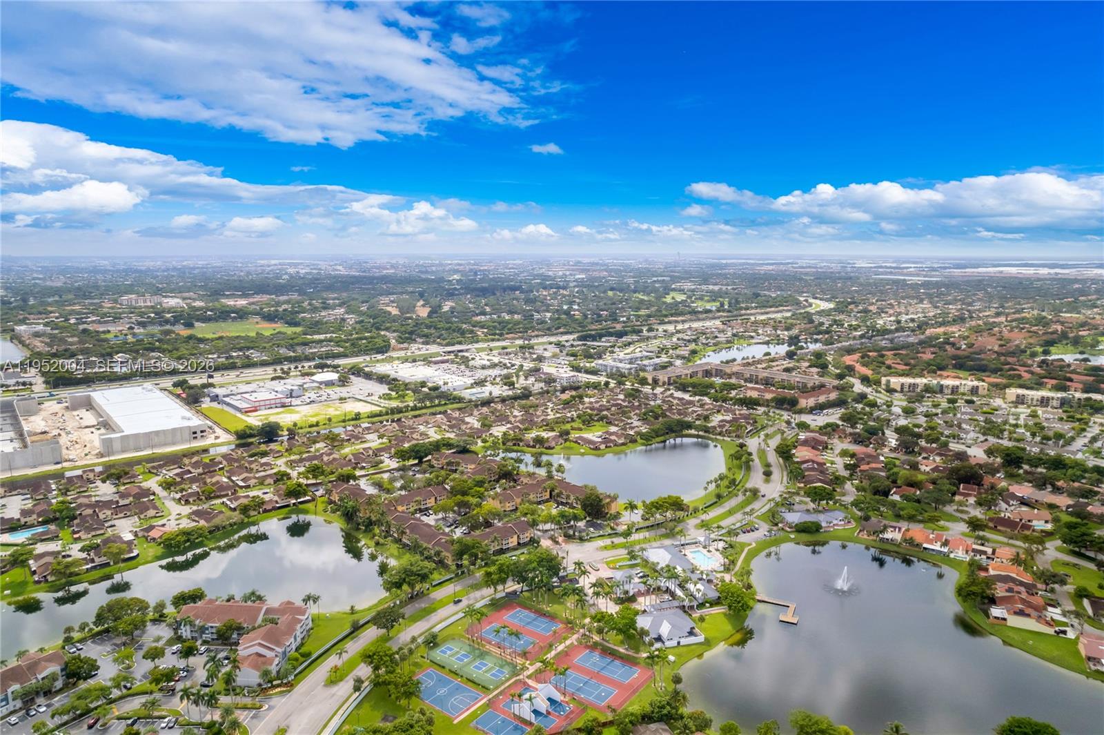 MOORS POINTE CONDO - Residential