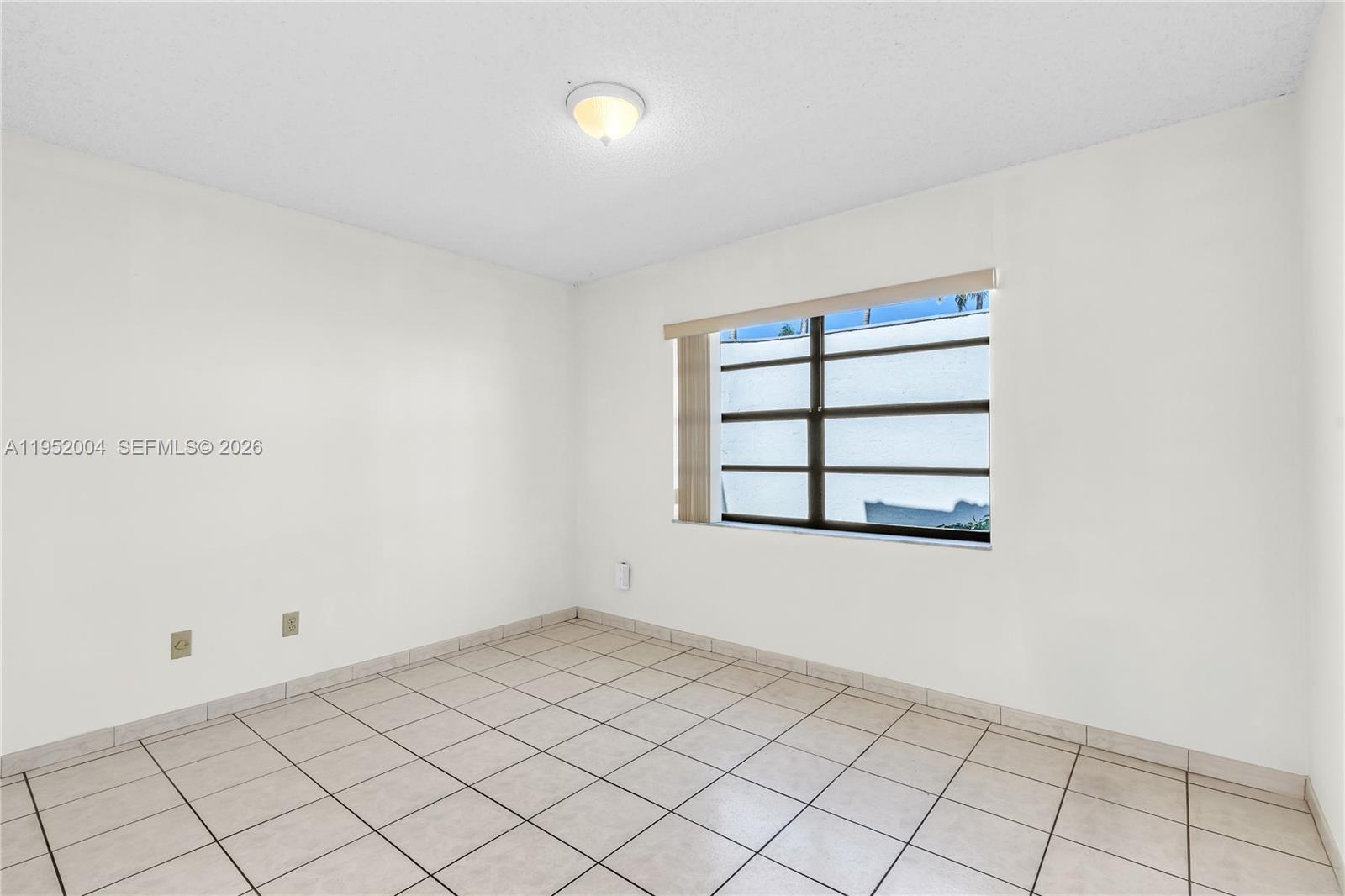 MOORS POINTE CONDO - Residential