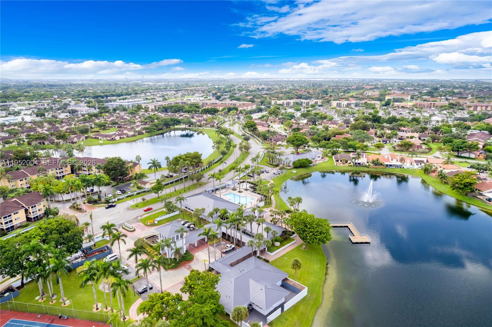 MOORS POINTE CONDO - Residential