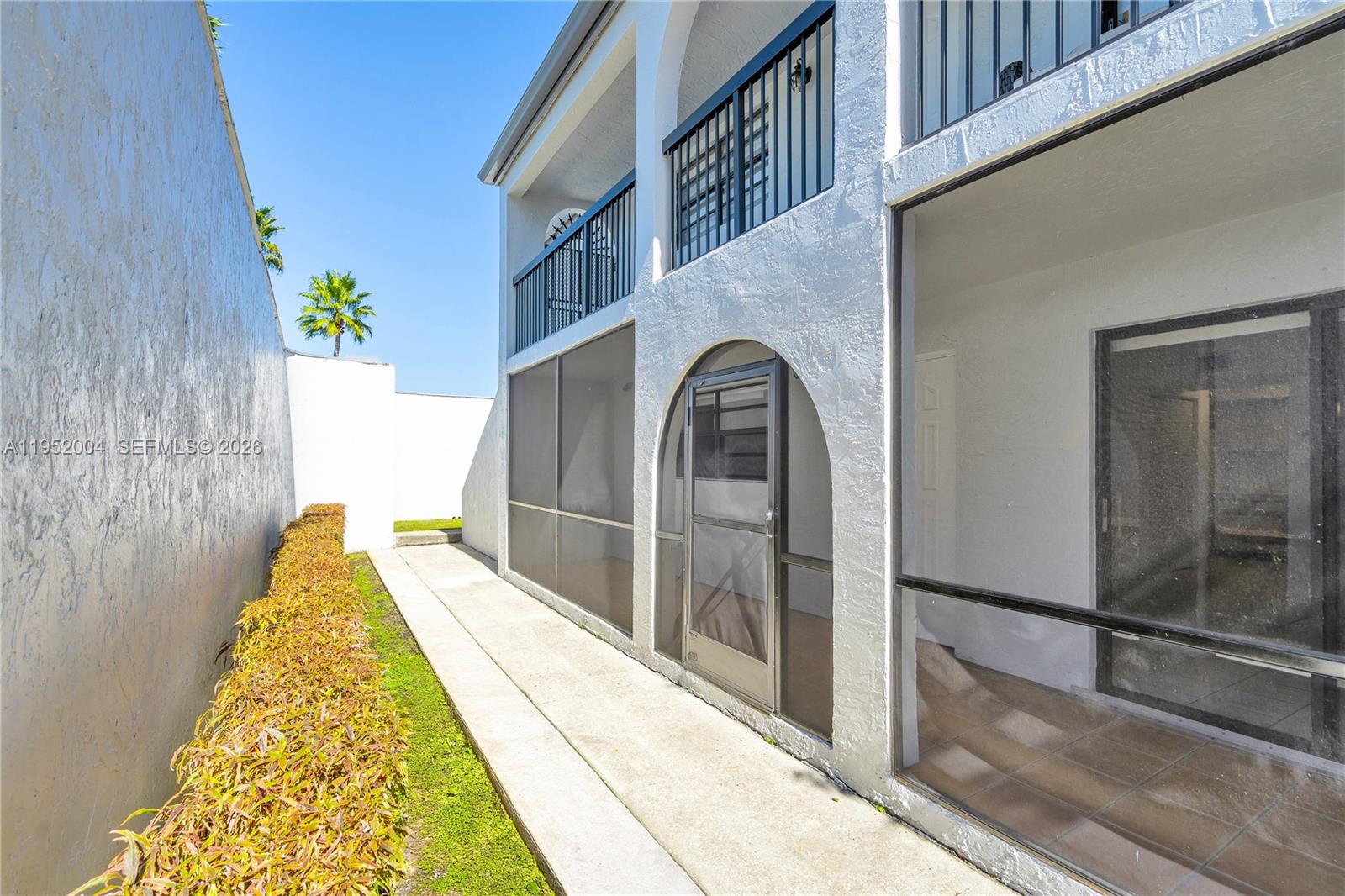 MOORS POINTE CONDO - Residential