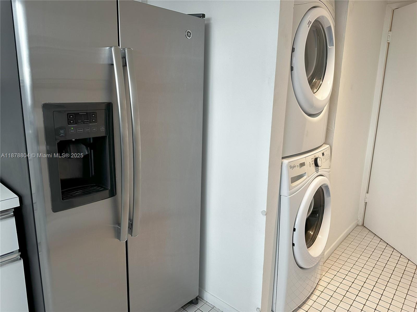 THE PALACE CONDO - Residential