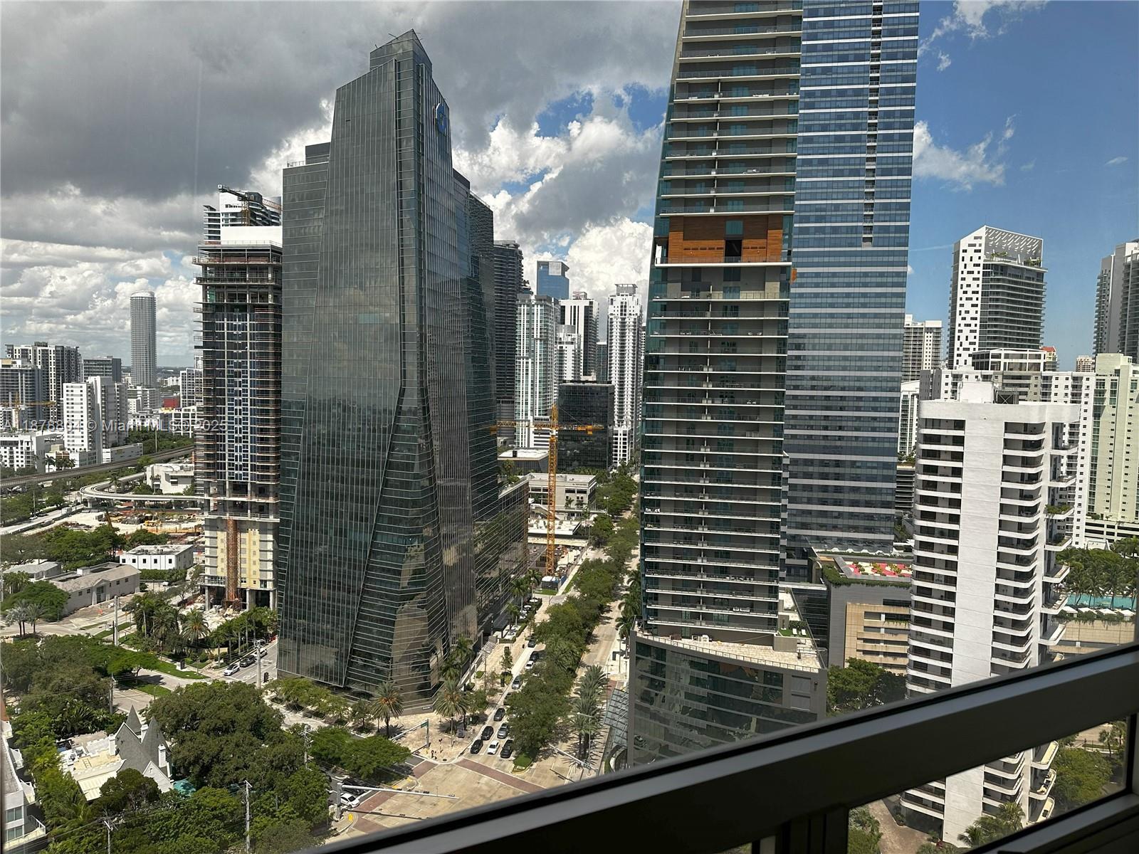 THE PALACE CONDO - Residential