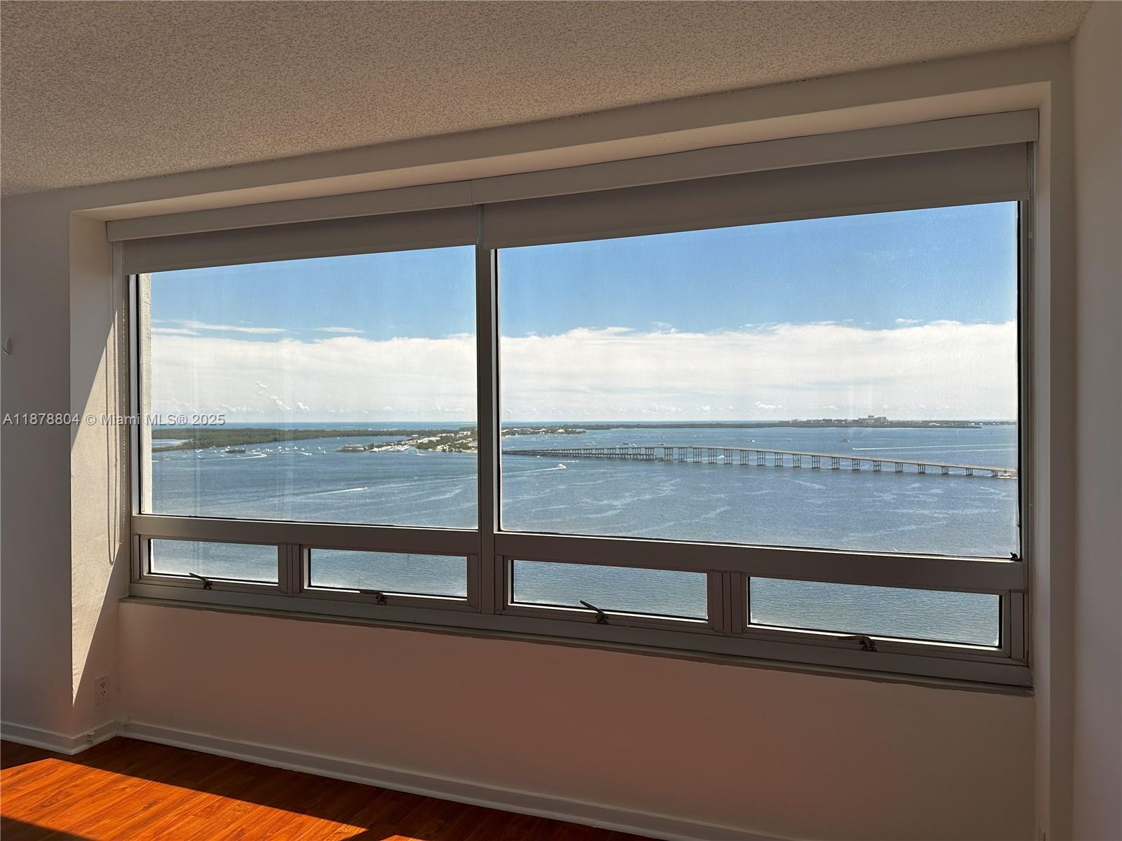 THE PALACE CONDO - Residential