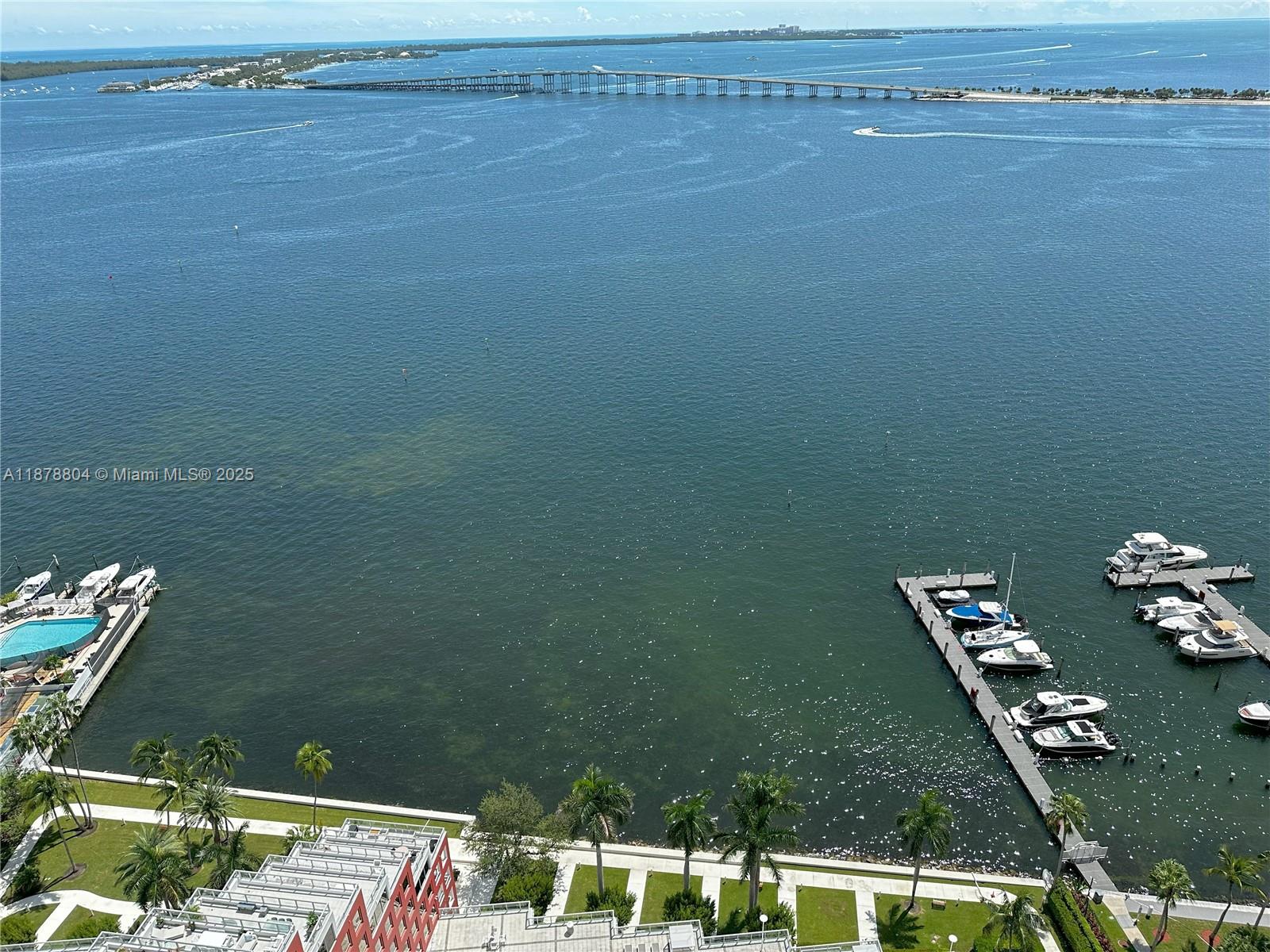 THE PALACE CONDO - Residential