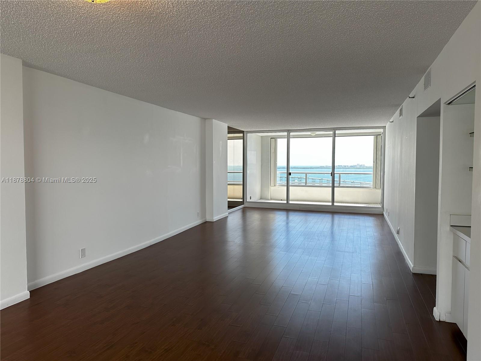 THE PALACE CONDO - Residential