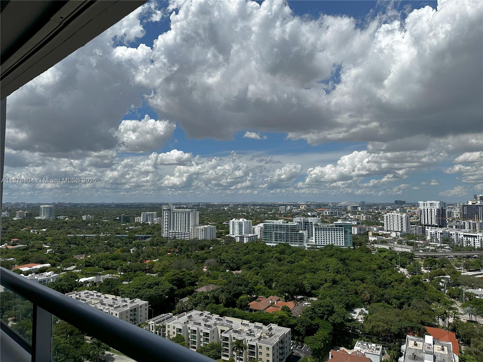 THE PALACE CONDO - Residential