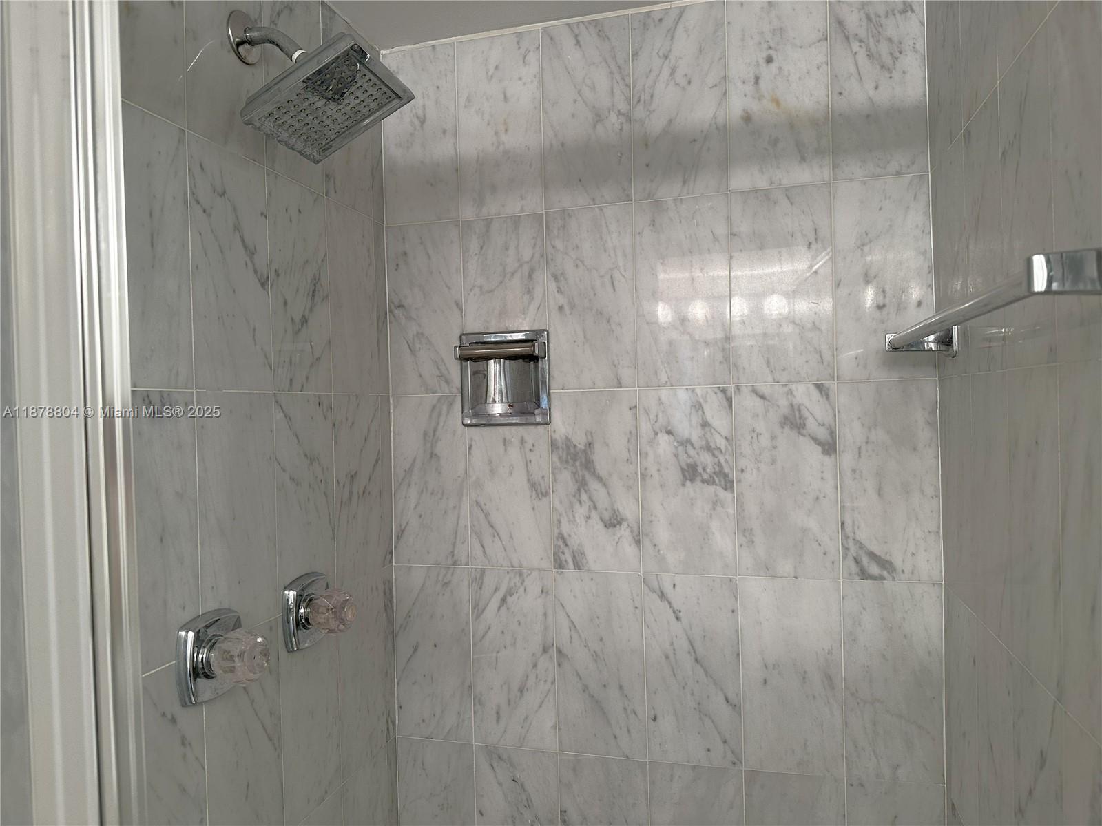 THE PALACE CONDO - Residential