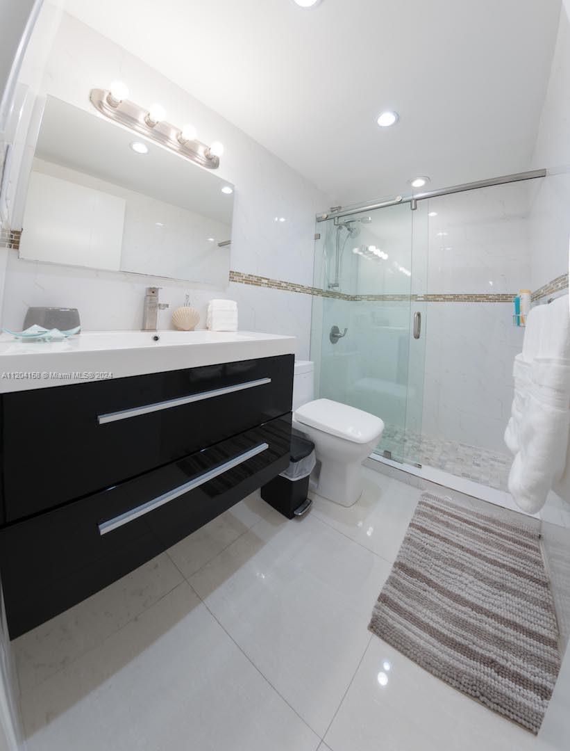 THE PAVILION CONDO - Residential Lease