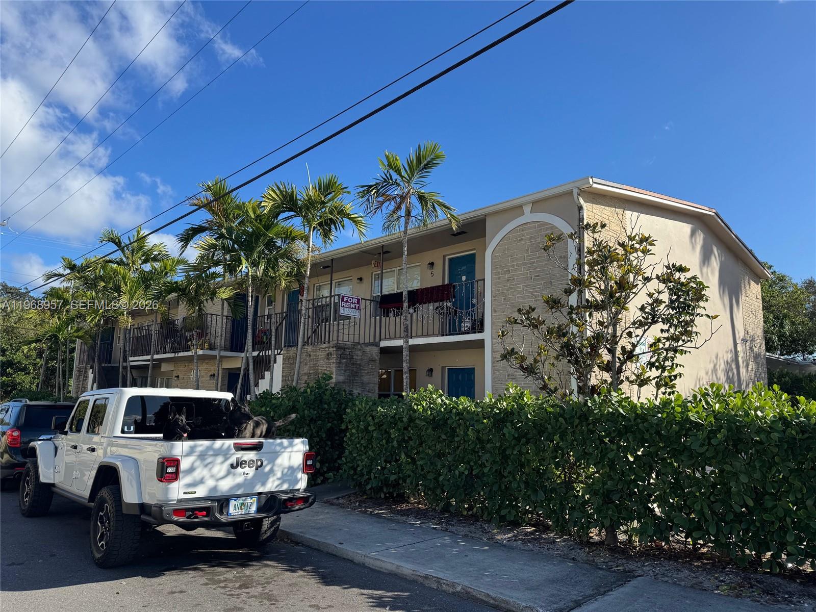 LAKE WORTH TOWN OF - Residential Income