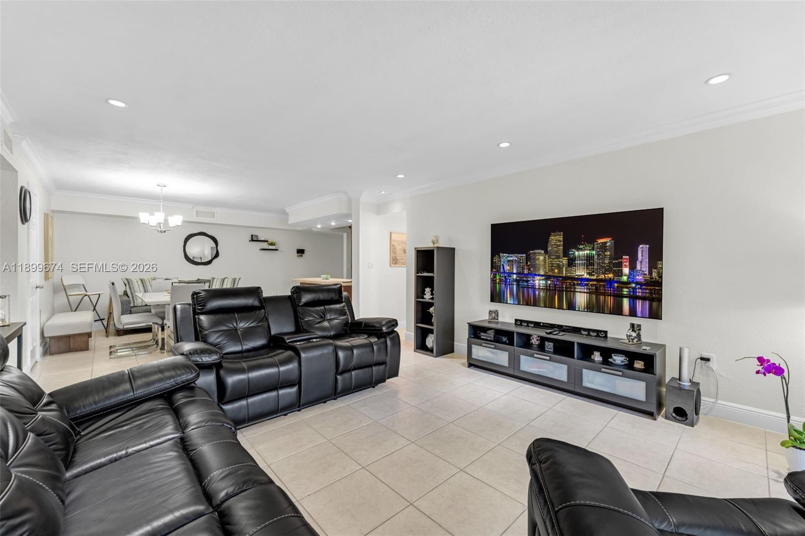 SUNSET PALMS EAST CONDO - Residential