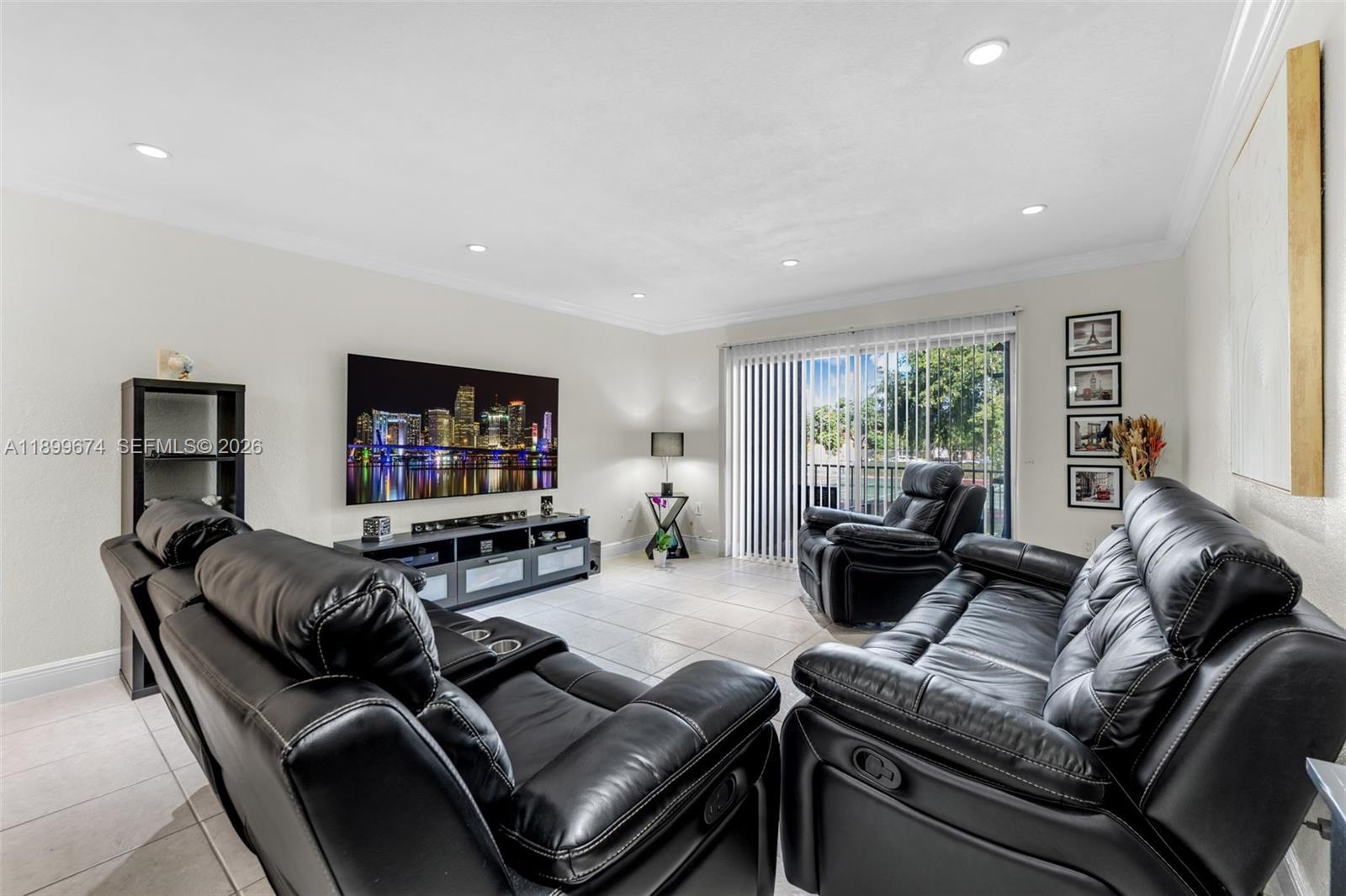 SUNSET PALMS EAST CONDO - Residential