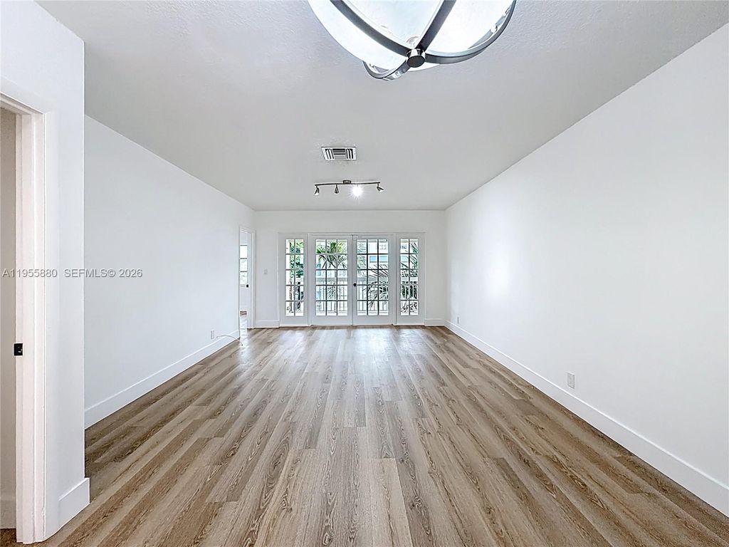 Photo of 2424 SE 17th Causeway #312B, Fort Lauderdale, FL 33316 (MLS # A11955880)