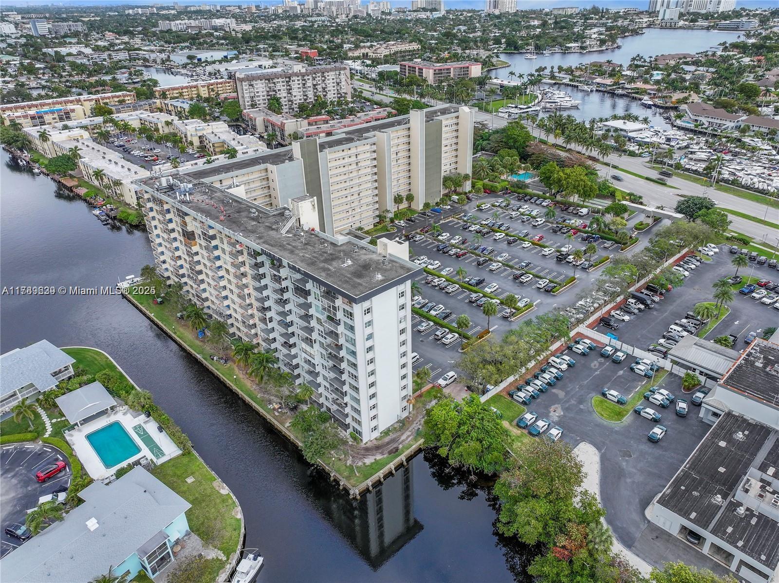 WATERFORD POINT CONDO - Residential