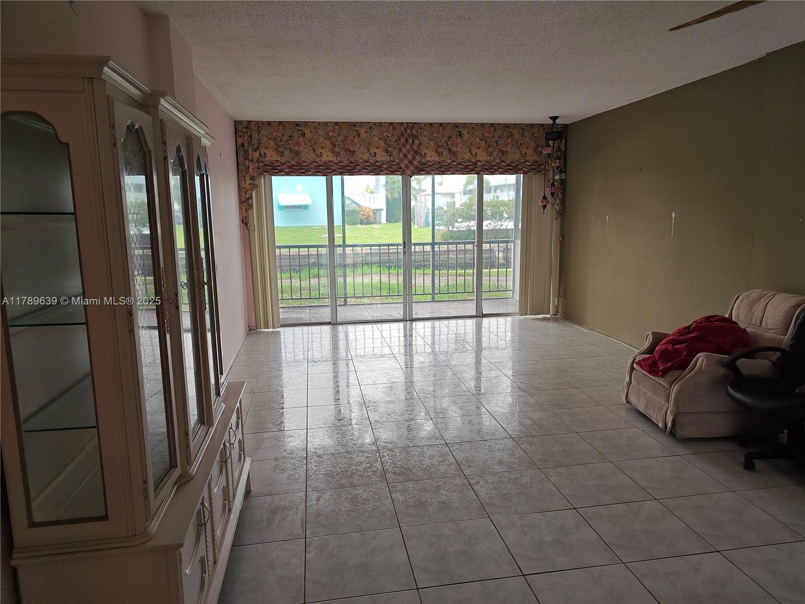 WATERFORD POINT CONDO - Residential