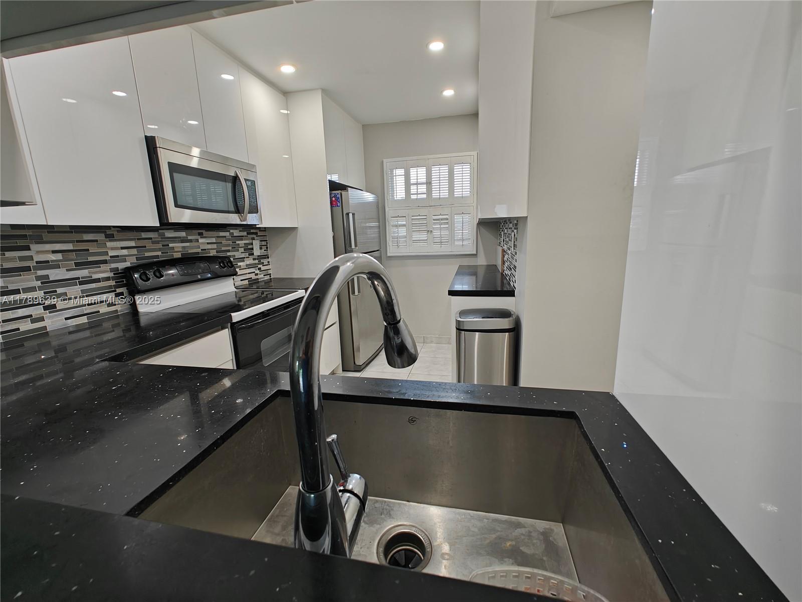 WATERFORD POINT CONDO - Residential