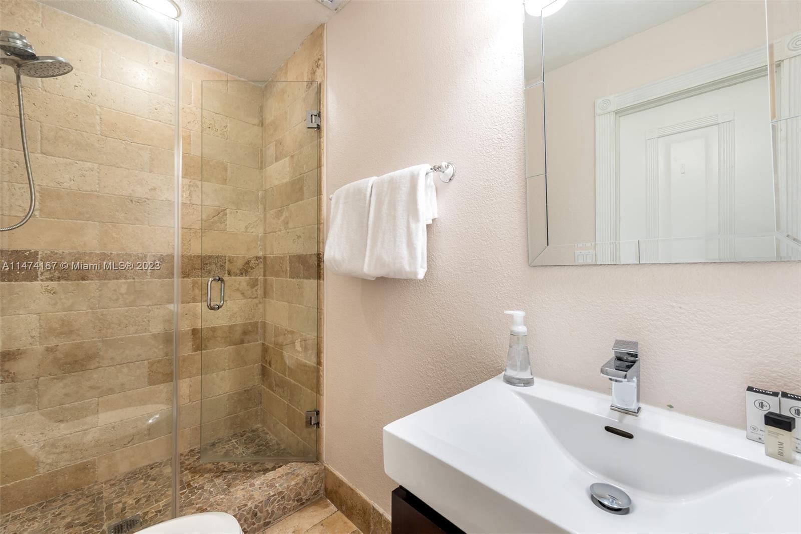 BISCAYNE RIVER HEIGHTS - Residential