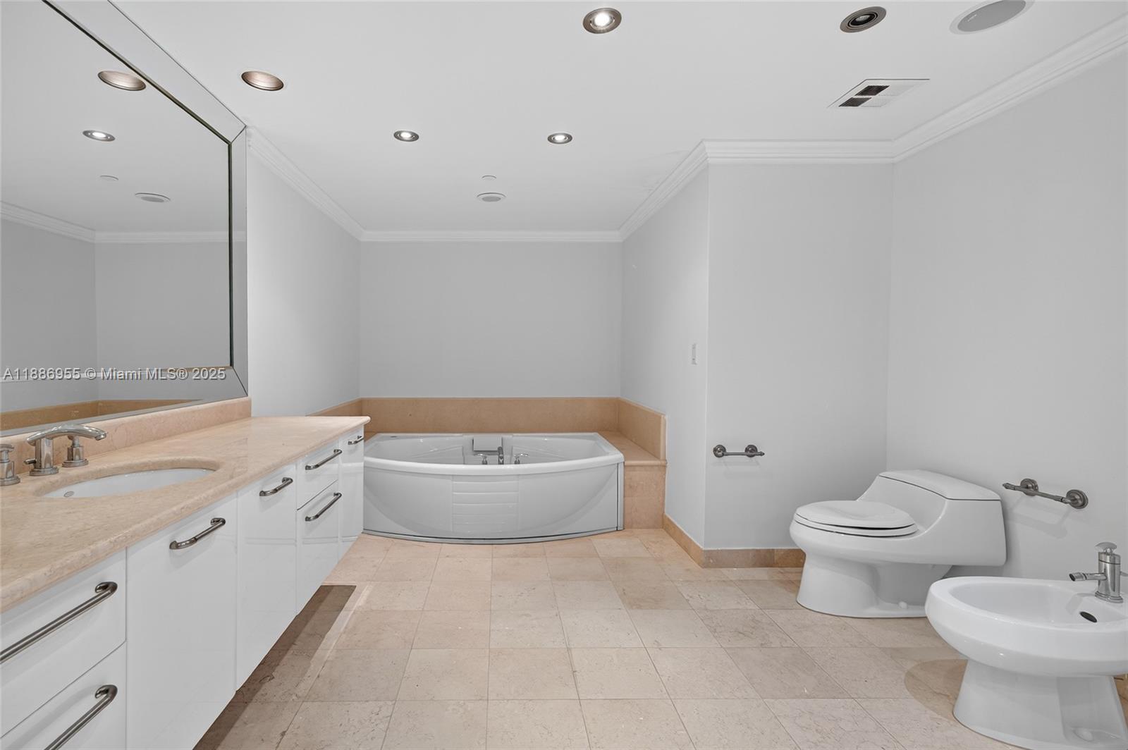 OCEAN PALMS CONDO - Residential