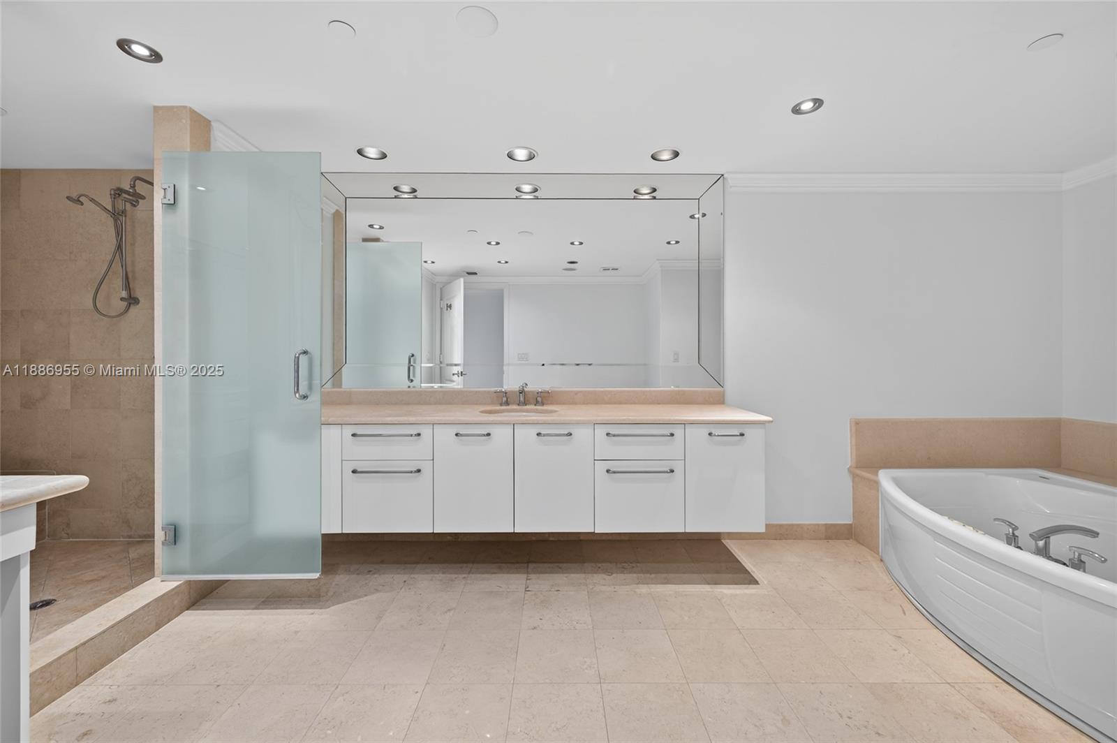 OCEAN PALMS CONDO - Residential