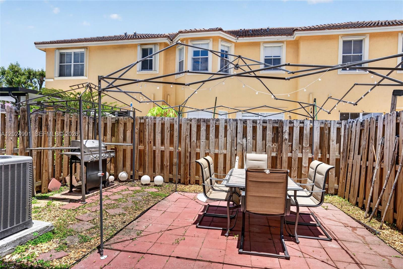 KENDALLAND - Residential