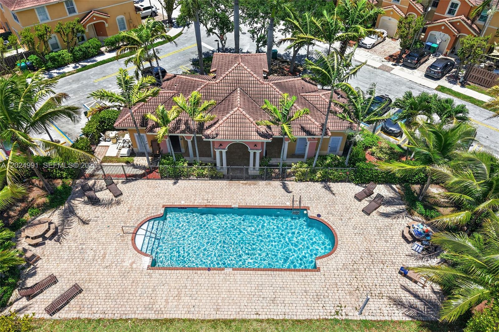 KENDALLAND - Residential