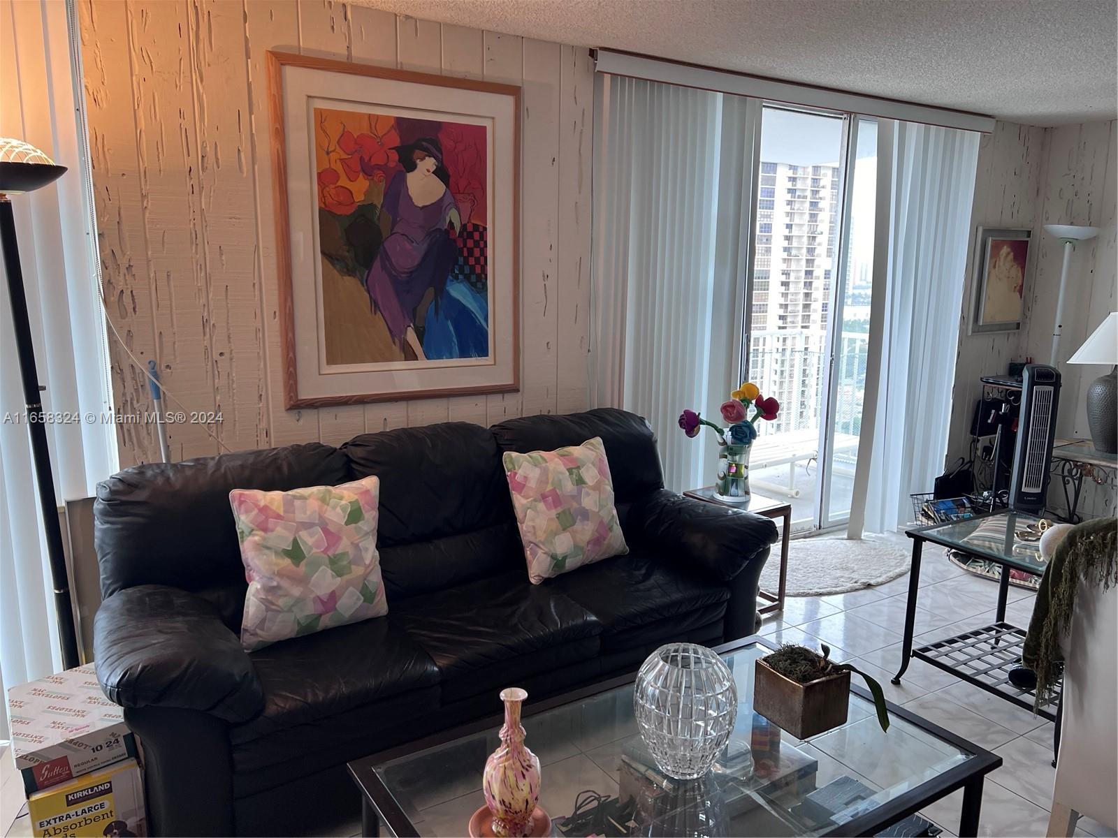 ADMIRALS PORT CONDO WEST - Residential
