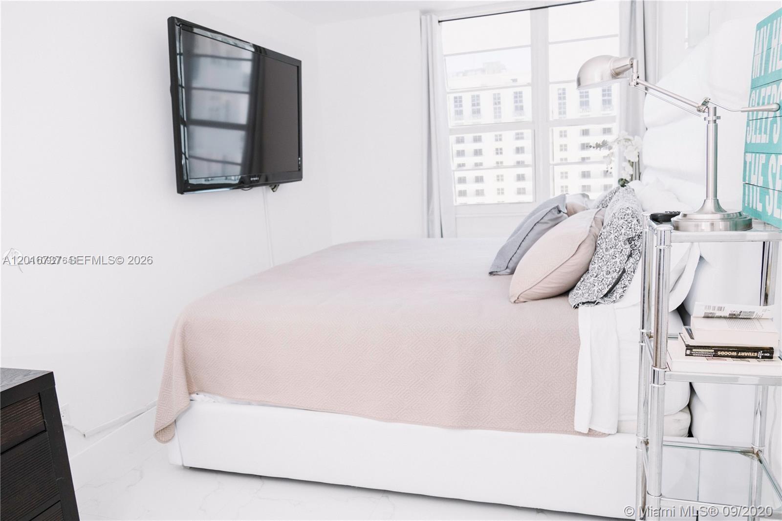 THE DECOPLAGE CONDO - Residential Lease