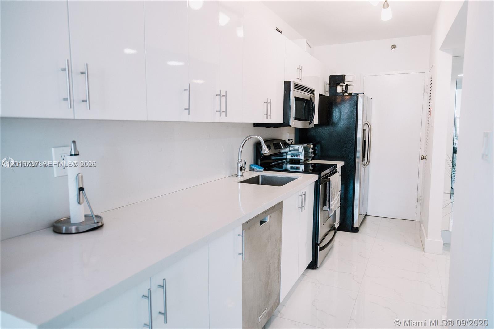 THE DECOPLAGE CONDO - Residential Lease
