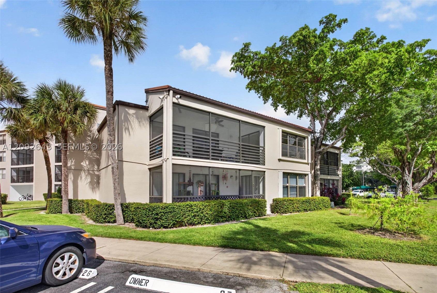 2326 S Cypress Bend Dr 221