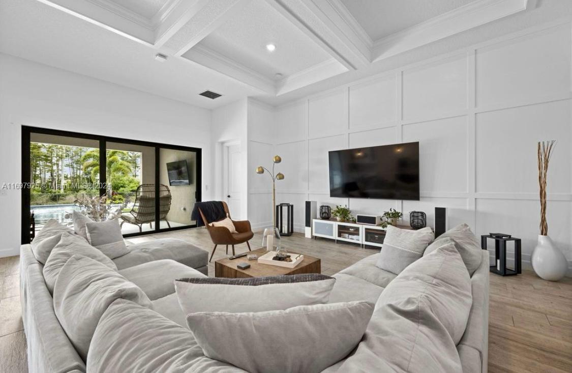 SONOMA ISLES - Residential Lease