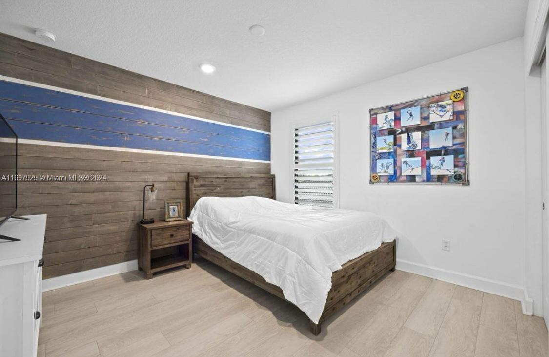 SONOMA ISLES - Residential Lease