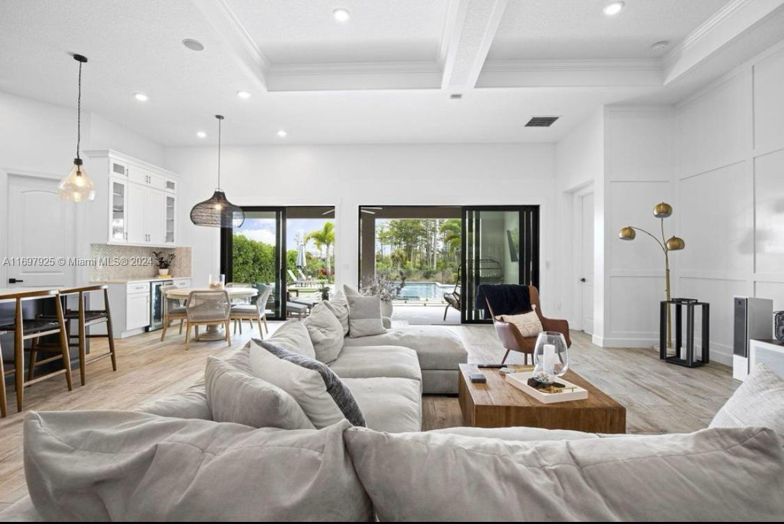 SONOMA ISLES - Residential Lease