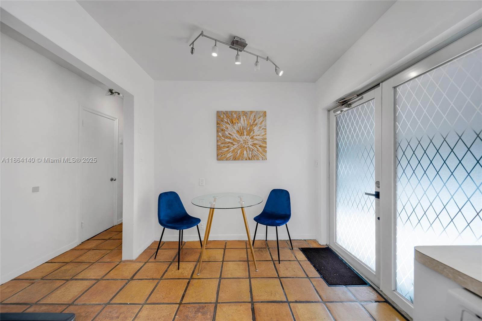 VICTORIA PARK CORR AMEN P - Residential Lease