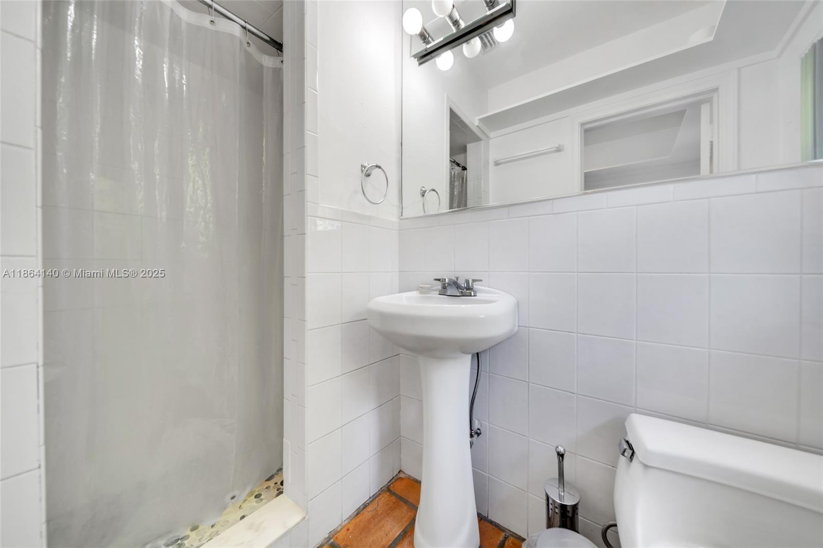 VICTORIA PARK CORR AMEN P - Residential Lease