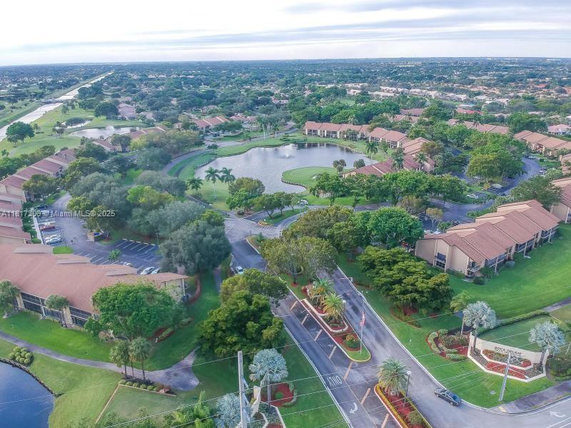 VILLAS OF BOCA DELRAY CON - Residential
