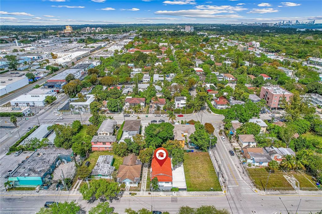 Photo of 473 NE 61st St, Miami, FL 33137 (MLS # A11961470)