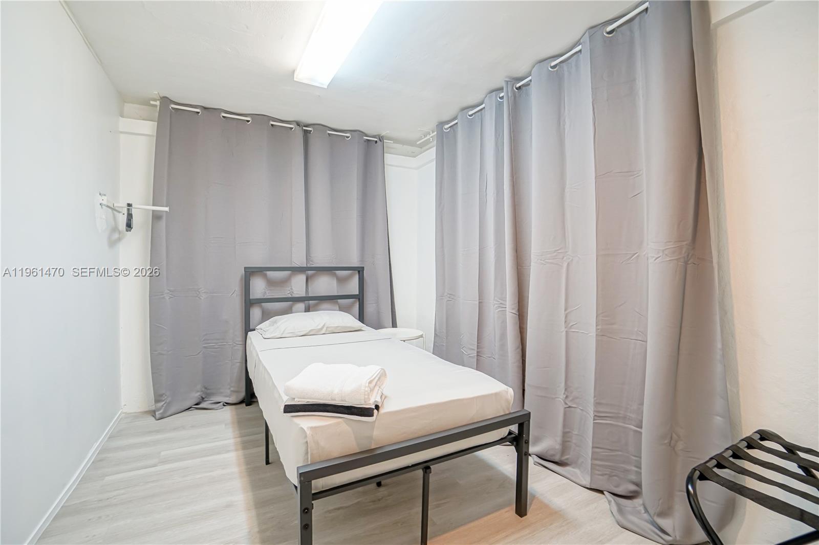 LEMON CITY WHITES - Residential Income