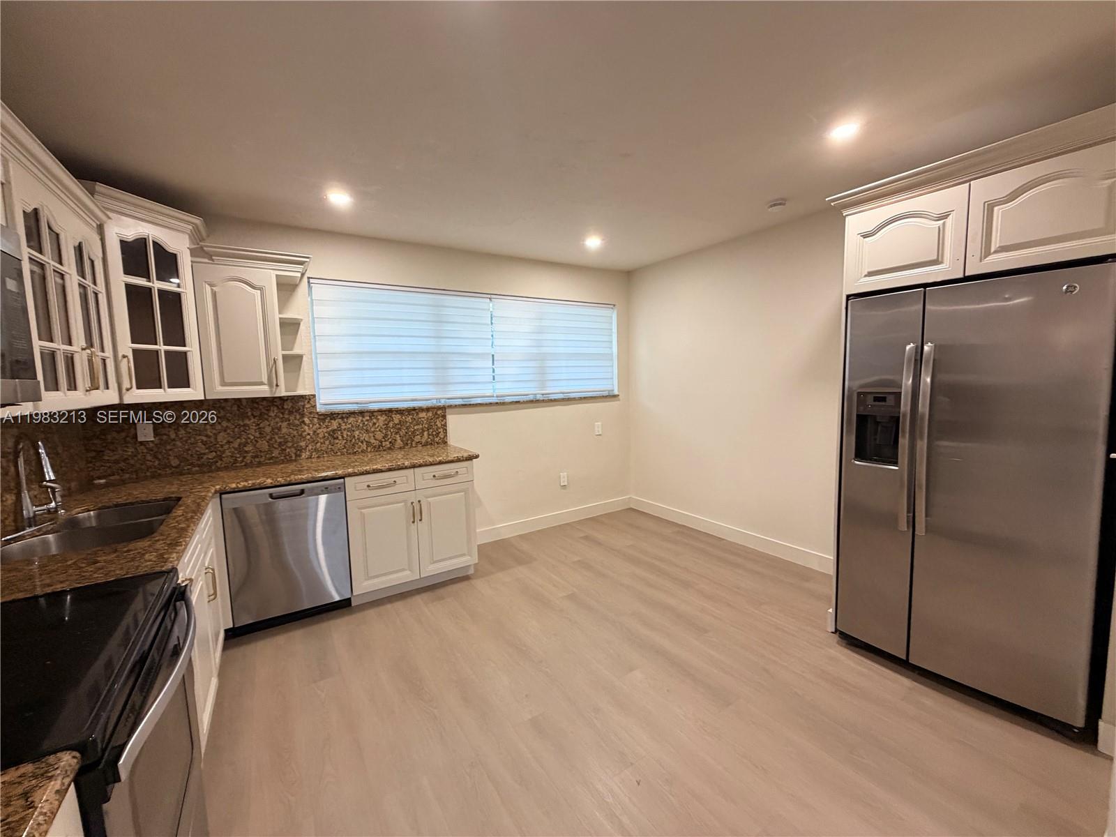 PLANTATION SUNRISE HEIGHT - Residential Lease