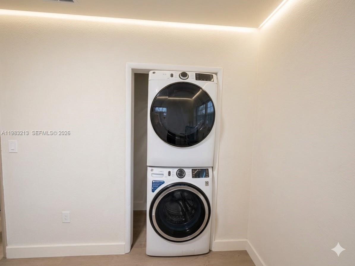 PLANTATION SUNRISE HEIGHT - Residential Lease