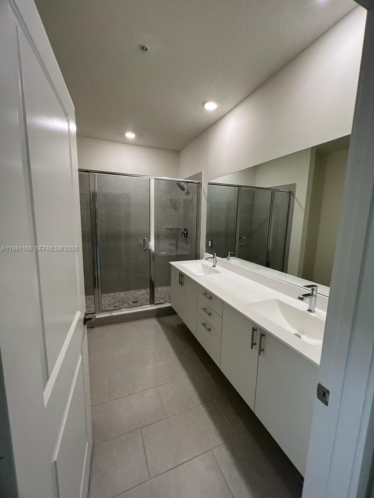 CANARIAS EAST - Residential