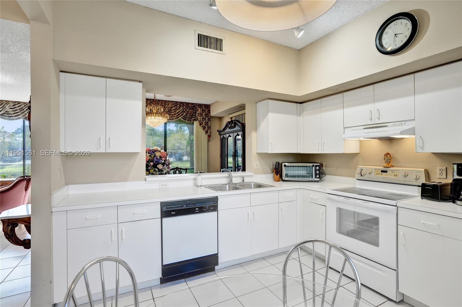 BRIDGEWATER CONDO - Residential